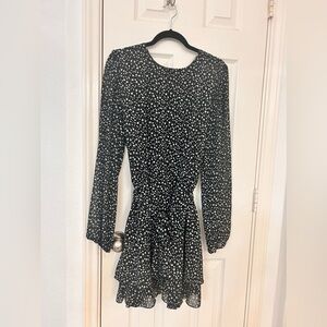 Black & white size large